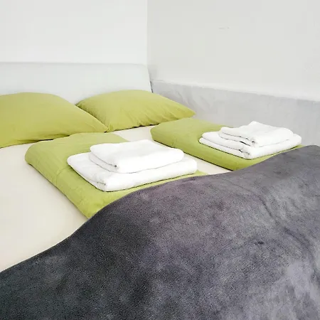 With Private Garden No Kitchen Guest house